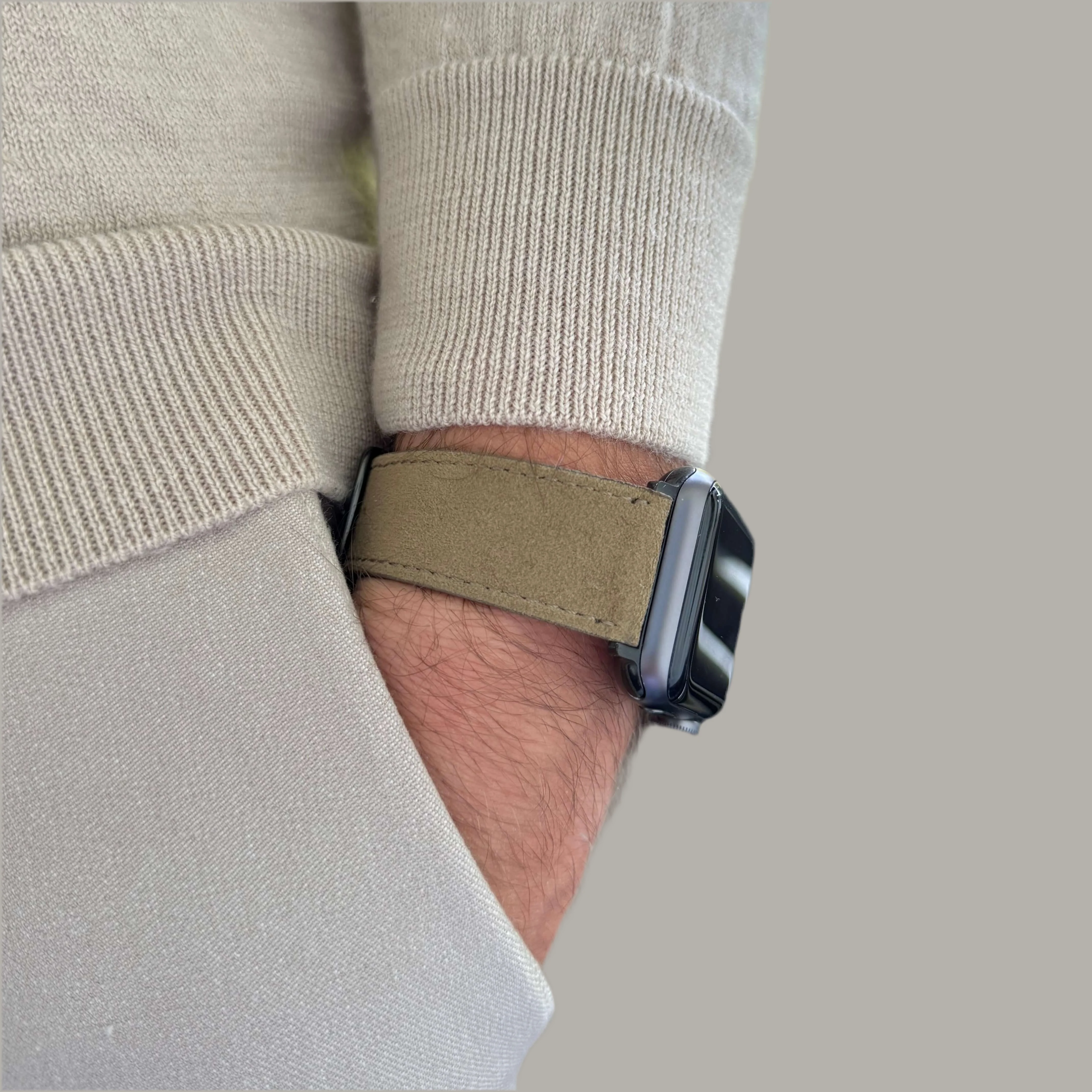 Alcantara – Apple Watch Armband in Beige - Image 5