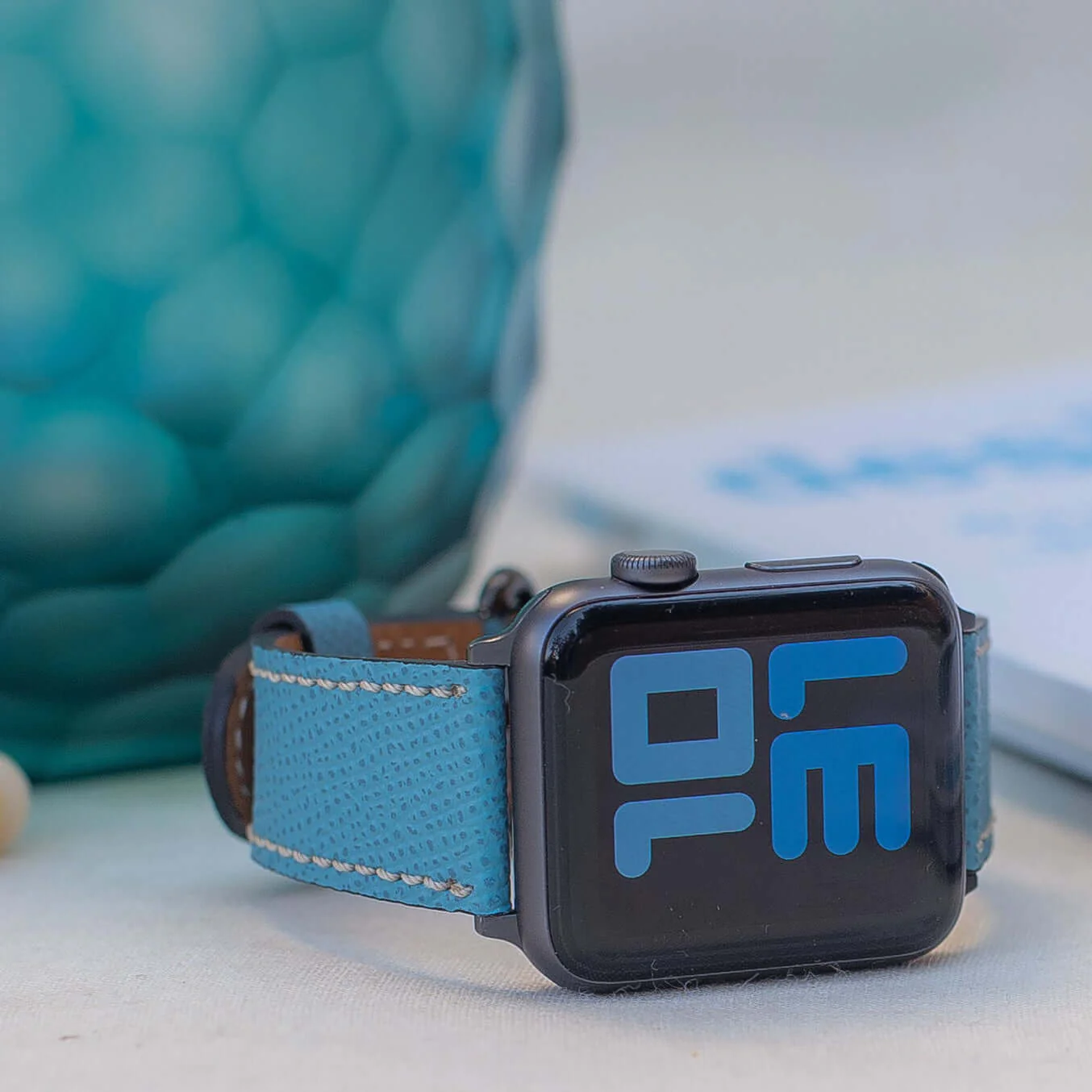 Luxuriöses Apple Watch Lederarmband Damen Cupertino Hellblau - Image 11