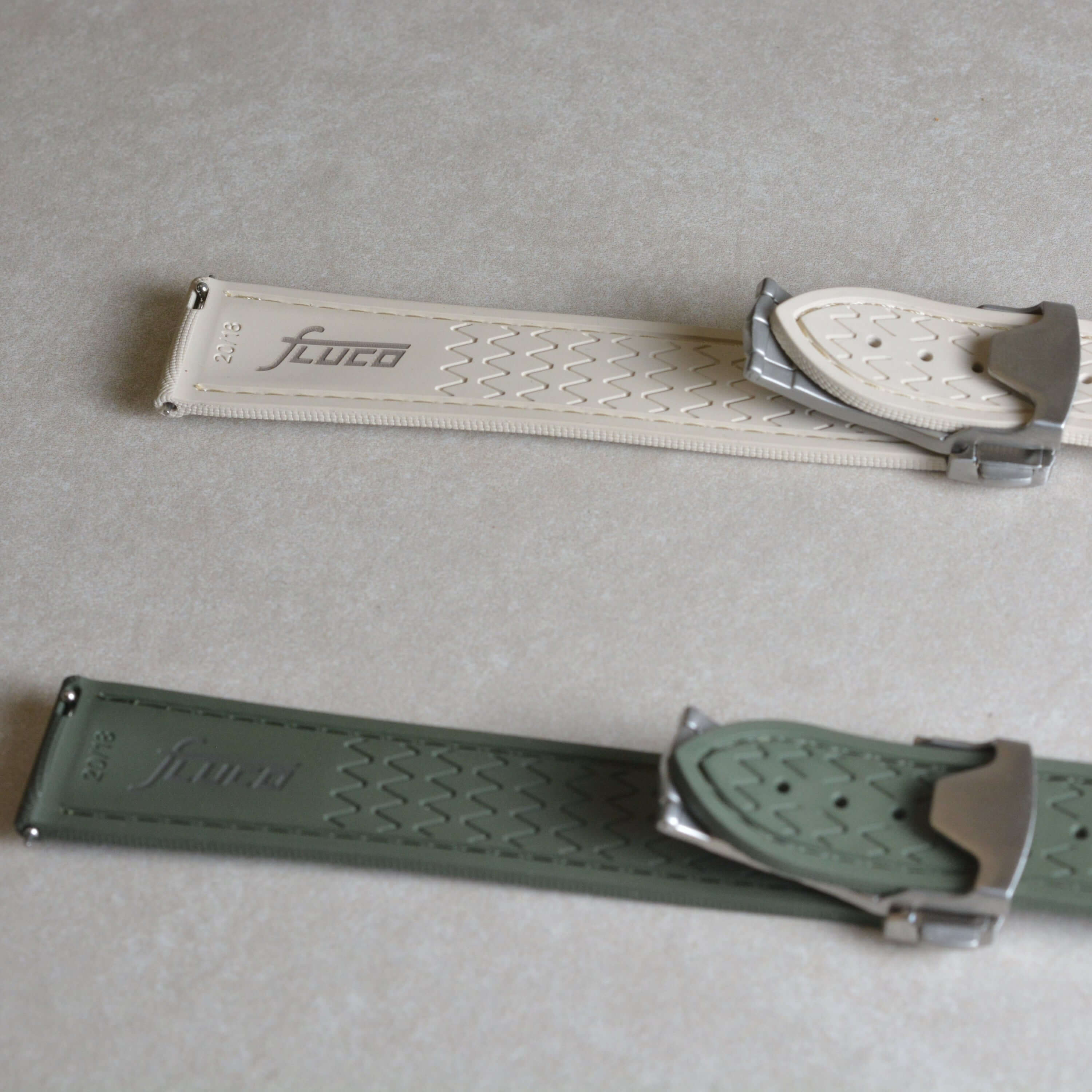Monaco –  Faltschließen Uhrenarmband aus FKM Kautschuk - Image 14