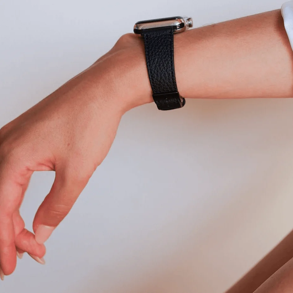 Schwarzes Lederarmband für Apple Watch aus Togoleder - Image 4