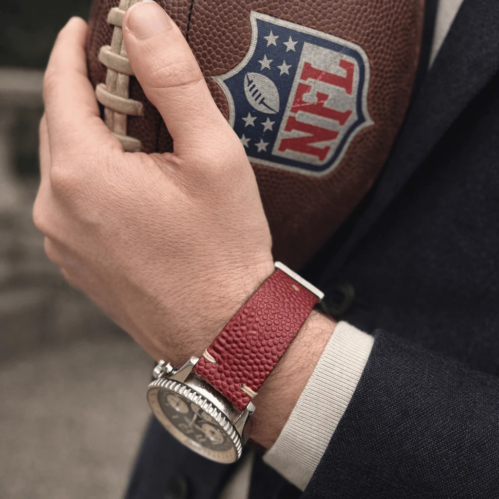 Touchdown – Uhrenarmband handgefertigt aus original Horween Footballleder - Image 3
